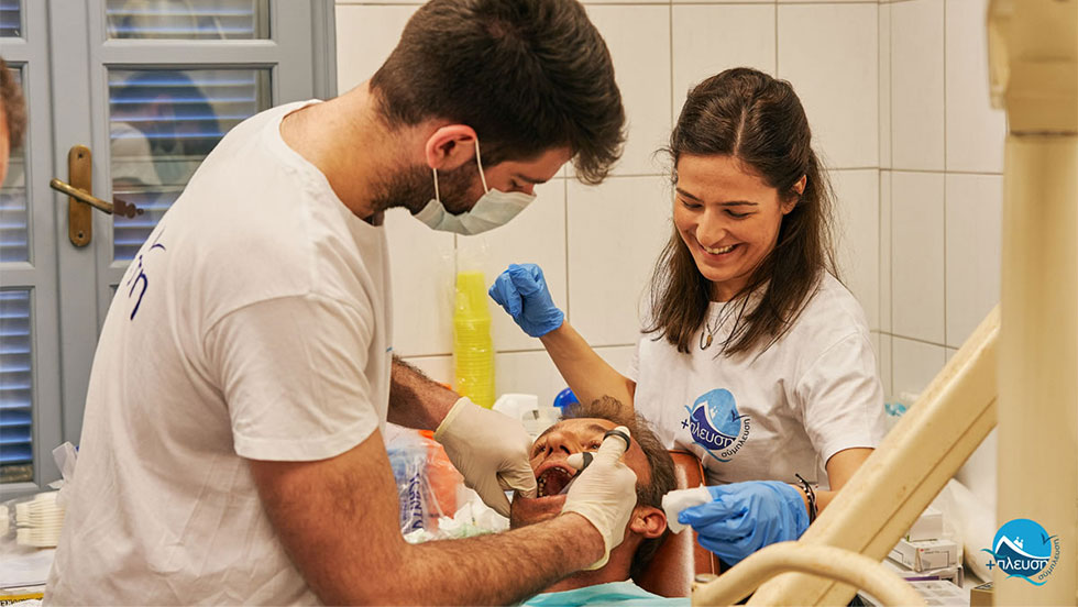 +πλεύση: Ένα ταξίδι στις Κυκλάδες με κοινωνικό αποτύπωμα