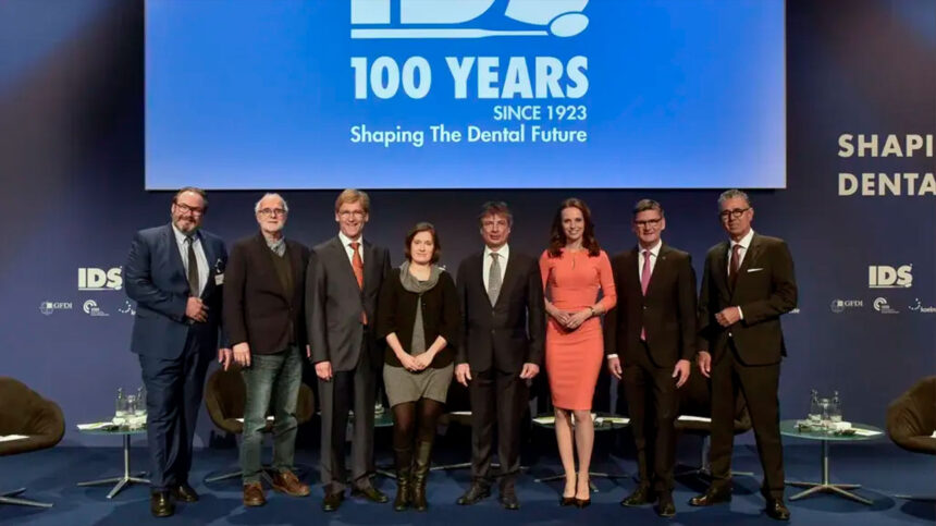 Συνέντευξη τύπου για την IDS δίνει έμφαση στην επιτυχία της παγκόσμιας οδοντιατρικής εμπορικής έκθεσης