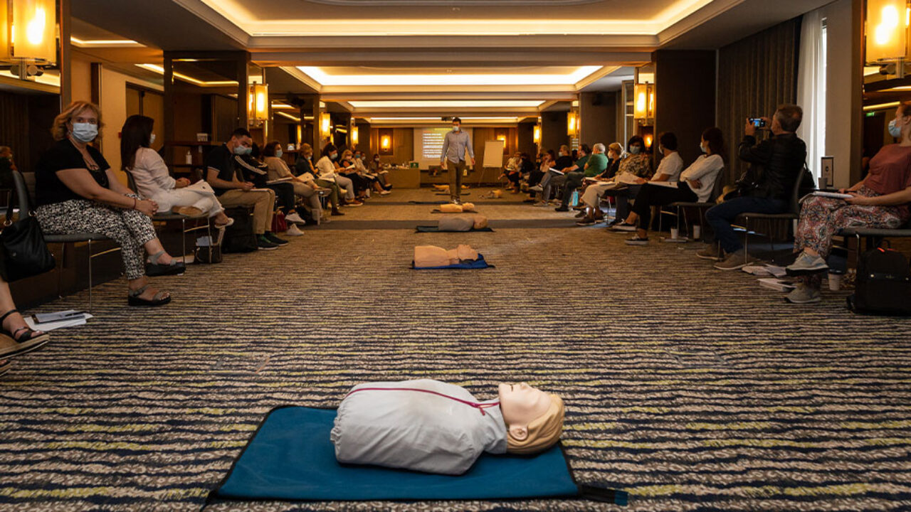 35 νέοι άνθρωποι είναι έτοιμοι να παρέχουν τις Α΄ Βοήθειες αν χρειαστεί