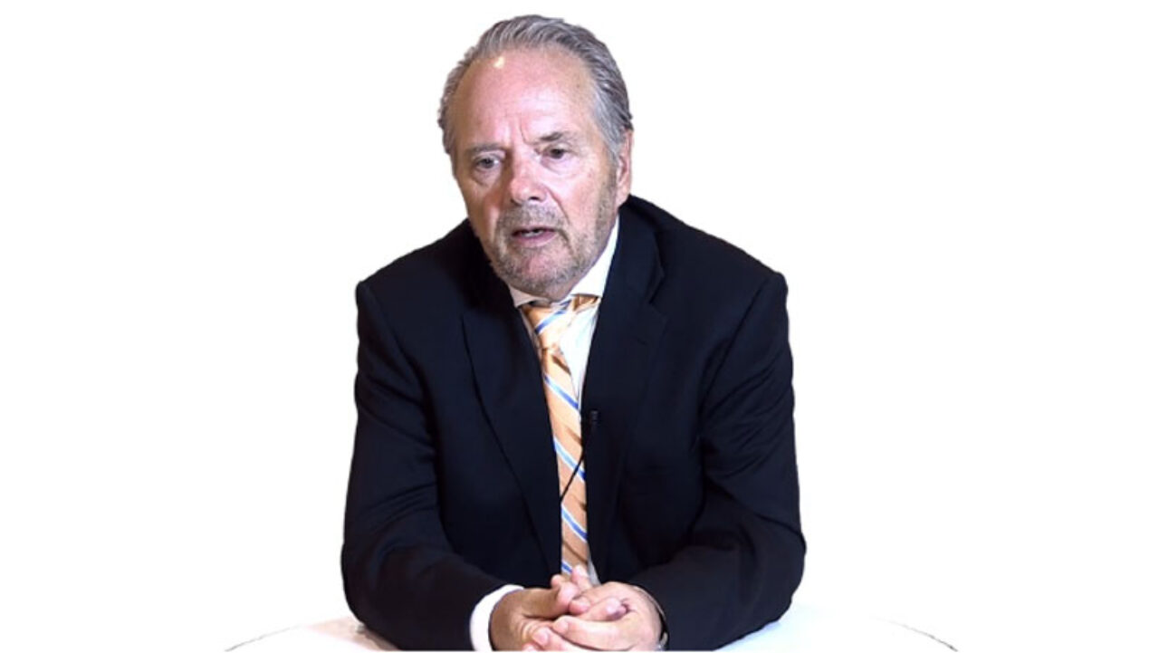 The Edentulous Maxilla, tilted implants and the future of zygomatic implants